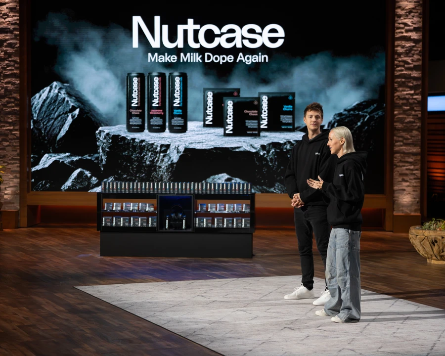 Nutcase Shark Tank Set